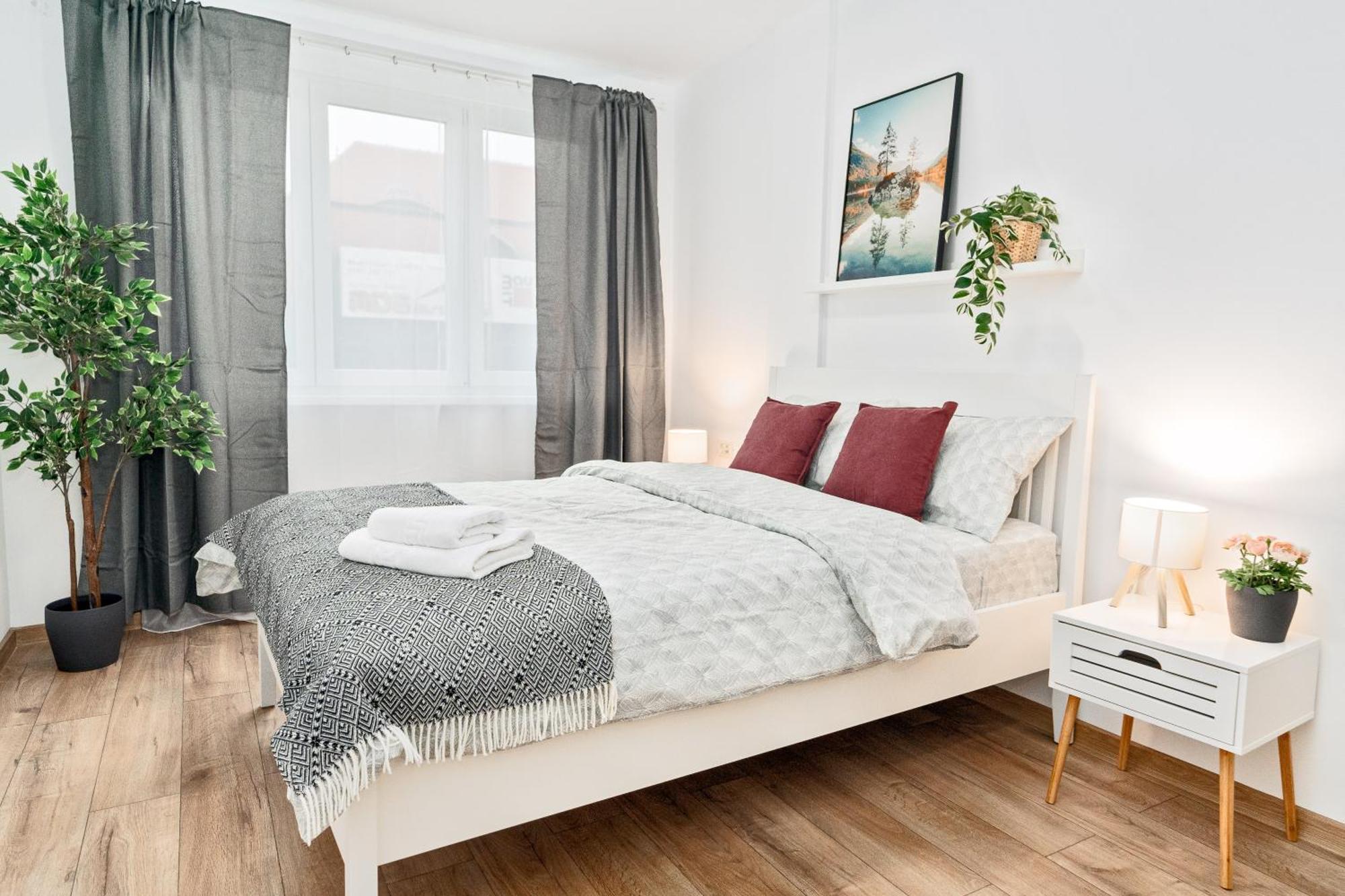 Apartment Victoriei Plaza - By Open House *